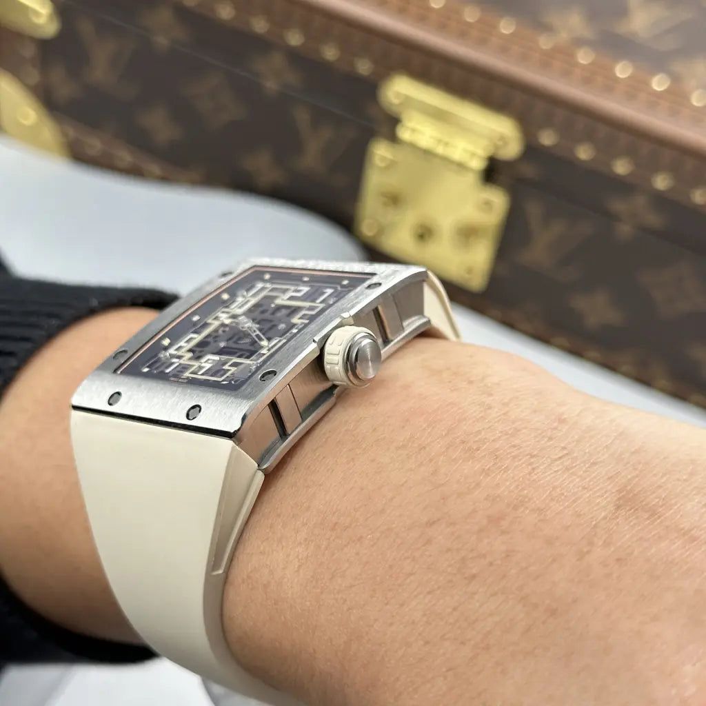 Richard Mille RM 16-02 Super Clone Swiss Machine (45.64mm x 36.00mm)